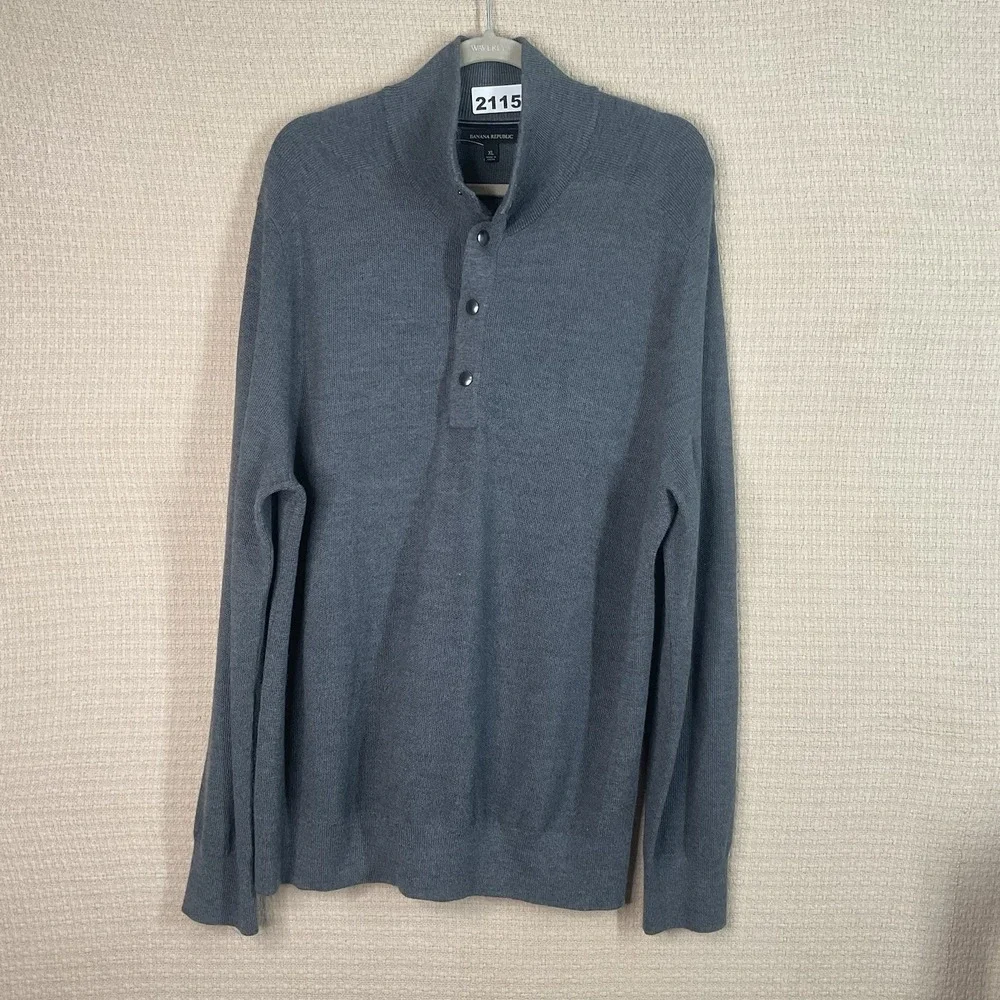 NWOT Banana Republic Sweater Mens XL Gray Wool Blend Henley Mock‎ Neck Grid Knit